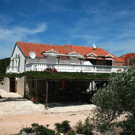 Apartments And Rooms With Parking Space Jezera, Murter - 5082 Экстерьер фото